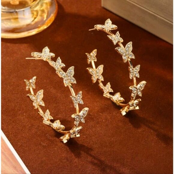 Butterfly Hoop Fashion Earrings - Picture 2 of 3